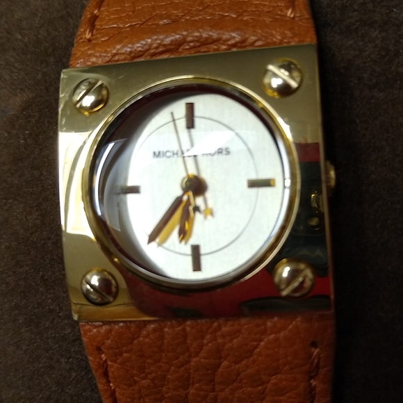 NWT Authentic Michael Kors  Watch - Picture 3 of 6
